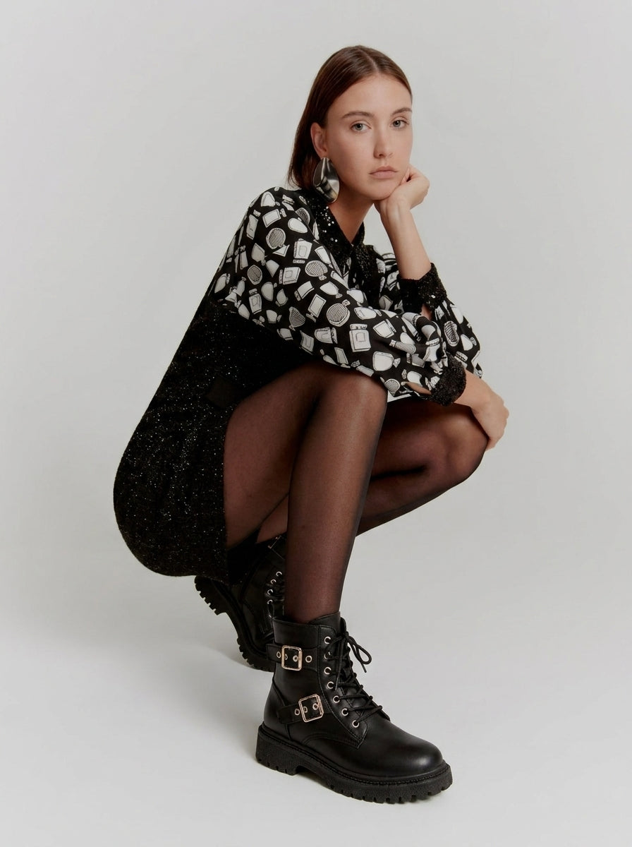 ZIPPER BLACK LEATHER ANKLE BOOTS